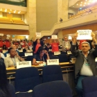 Sindicalistas fazem protesto durante assembleia na ONU