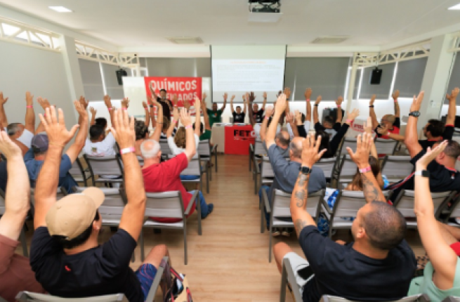 Unificados realizam assembleia e aprovam reivindicações da Campanha Salarial dos Farmacêuticos 2026