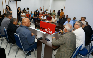 Campanha Salarial dos Químicos 2025: 5,01% nos salários e 17,65% no vale alimentação